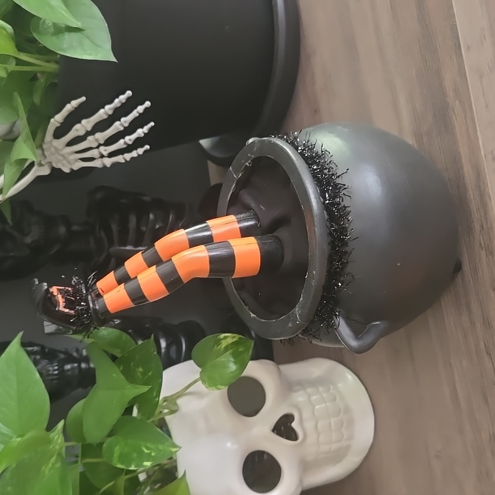 Witch Cauldron Motion Activated Halloween Prop